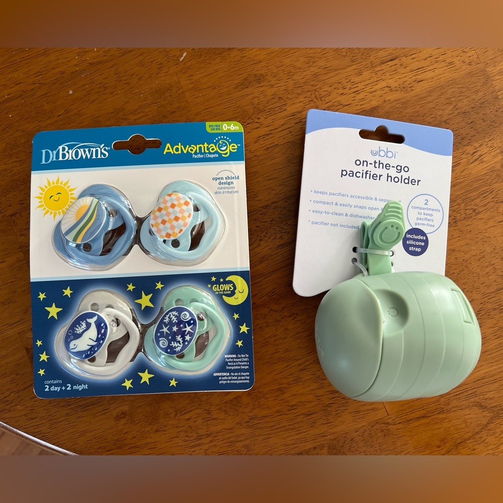 Dr Brown’s Pacifier & Ubbi Case